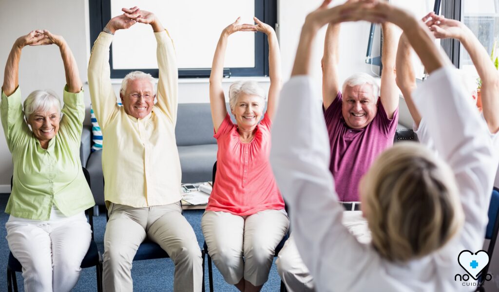 Exercícios para idosos que podem ser feitos numa cadeira